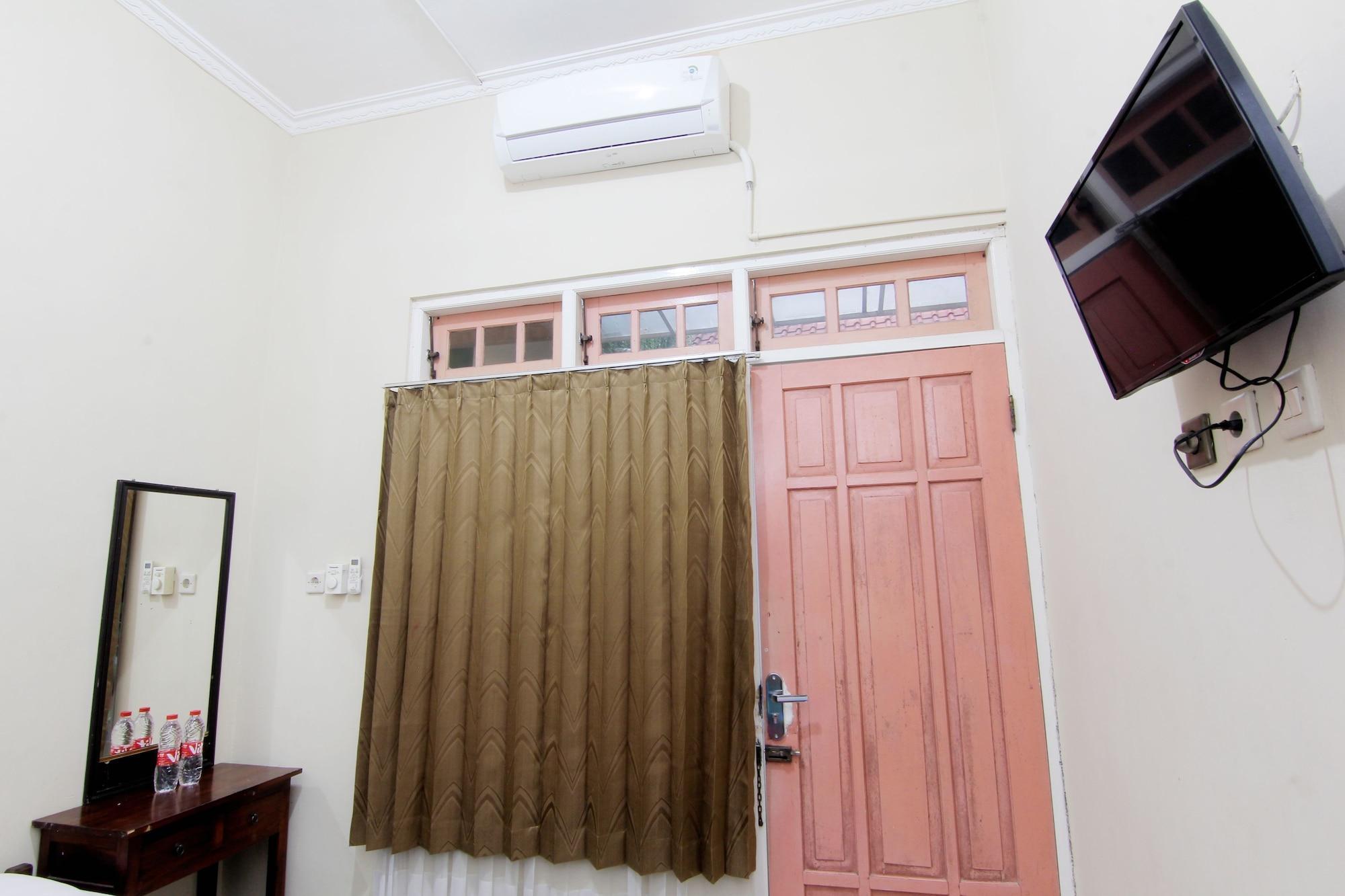 Monica Hotel Yogyakarta Exterior foto